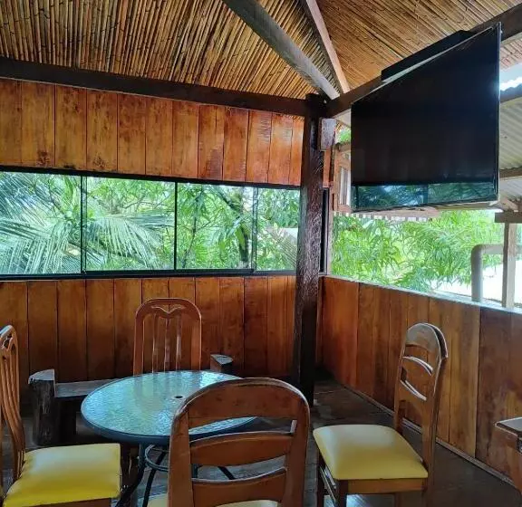 Irakunumi Hostel