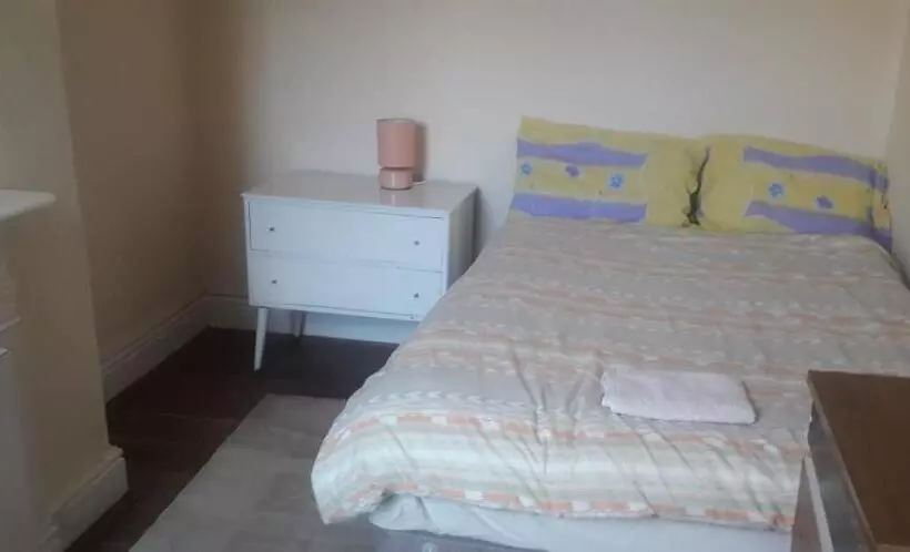 Majatalo Bright Home Guest House