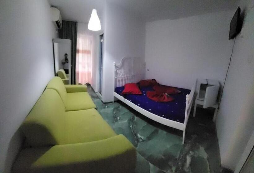 ペンション Confort Acf Tineretului