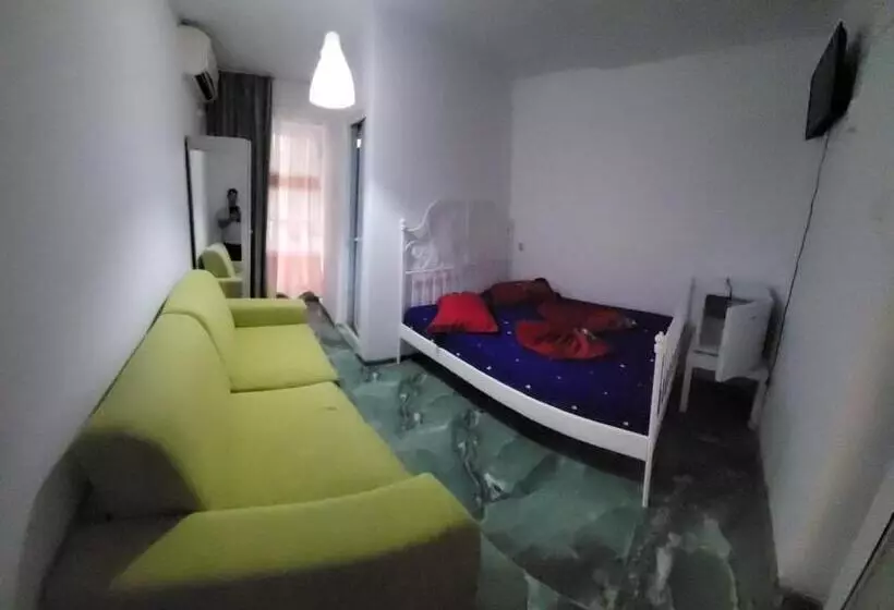 پانسیون Confort Acf Tineretului