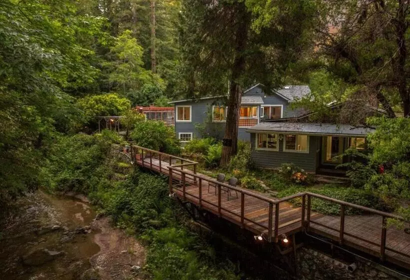 Majatalo Either Way Hideaway