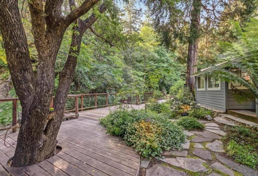 膳宿费 Either Way Hideaway