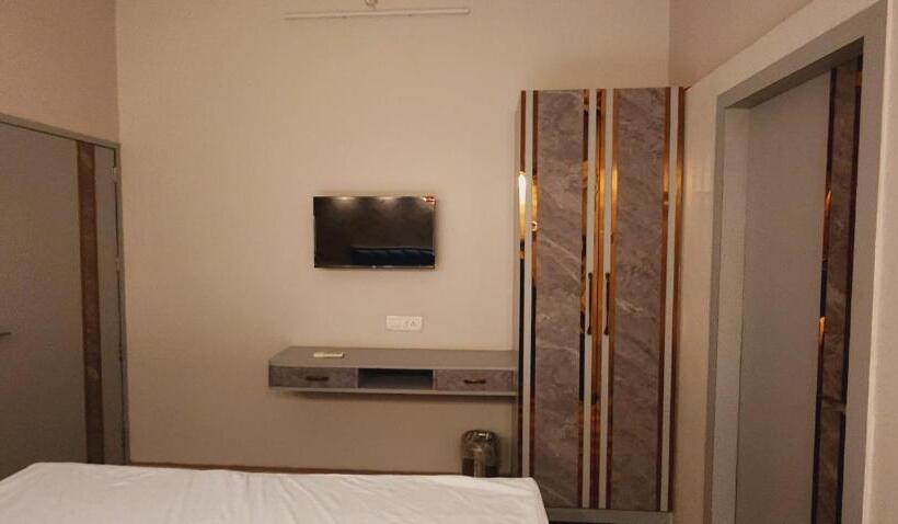 Пансион Ifa Inn P Guest House