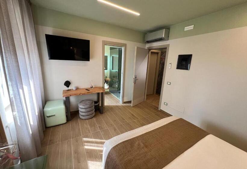 Пансион Luci Sul Mare  Boutique Rooms