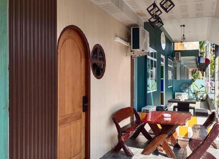 بنسيون Patchara Home