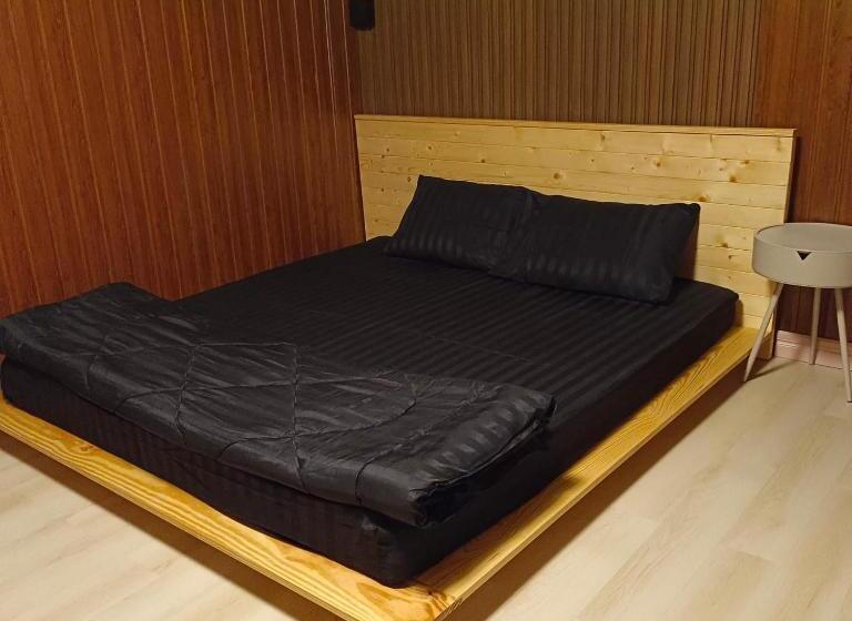 بنسيون Patchara Home