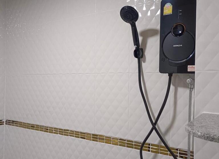 بنسيون Patchara Home