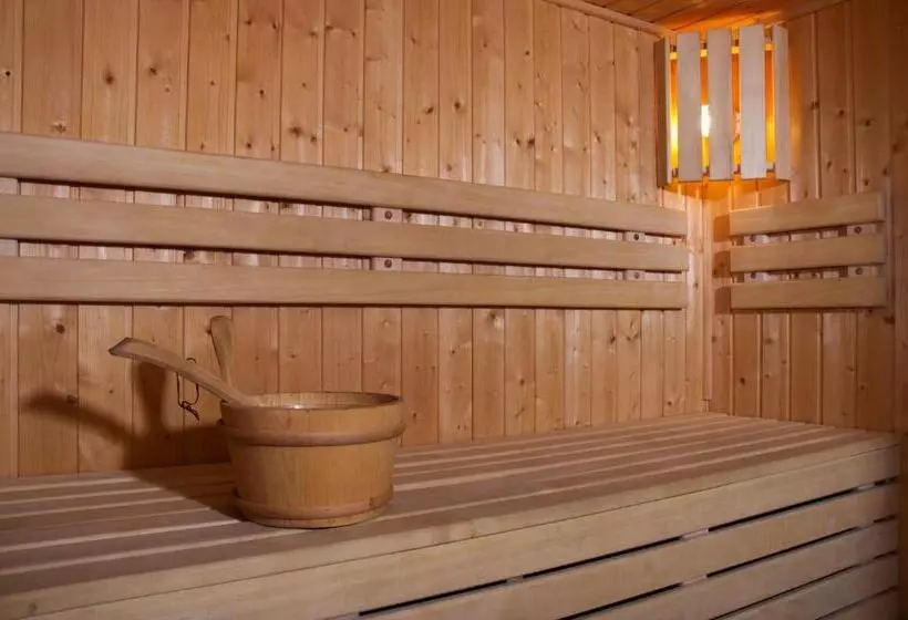 Majatalo Penzion U černého čápa