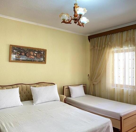 پانسیون Roelka Guest House