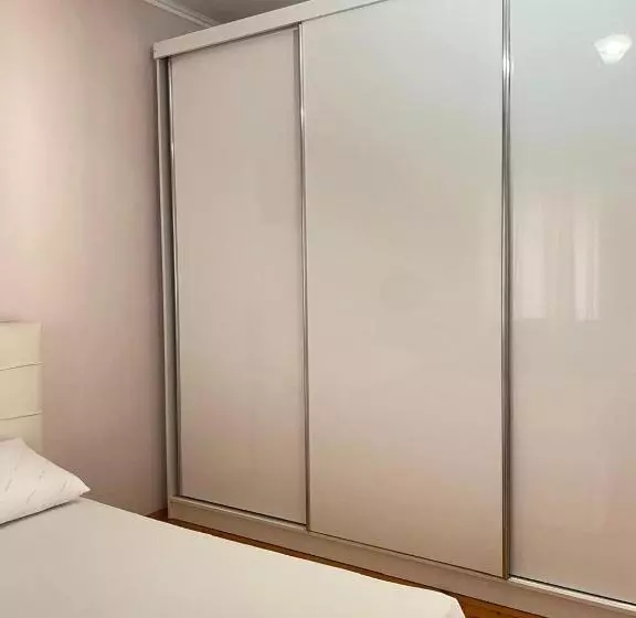 پانسیون Roelka Guest House
