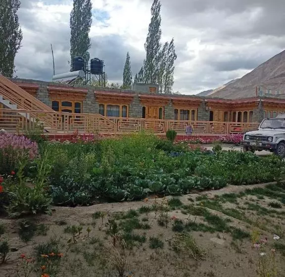 ペンション Sumoor Lodge