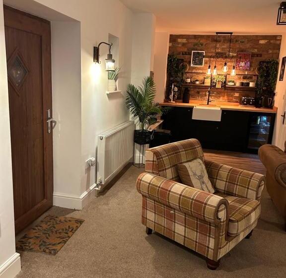 膳宿费 The Coachmans Cottage