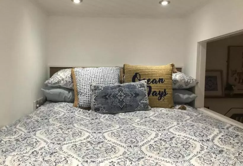 ペンション The Coachmans Cottage