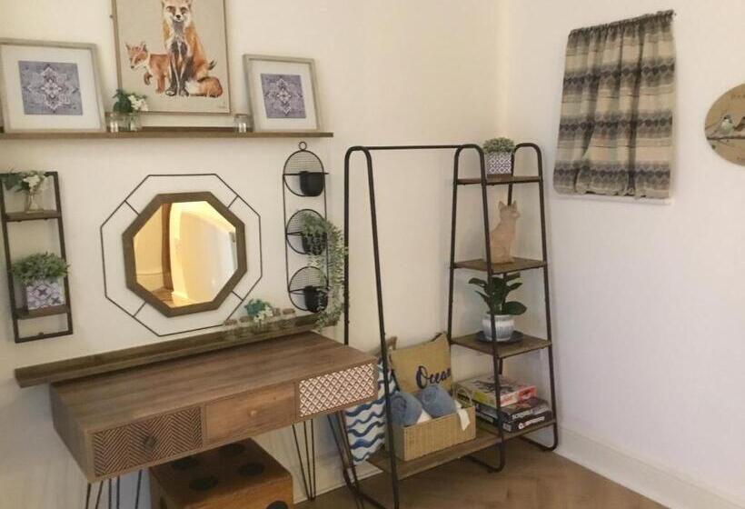 膳宿费 The Coachmans Cottage