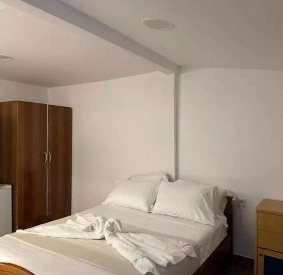 ペンション Vilabakiaj