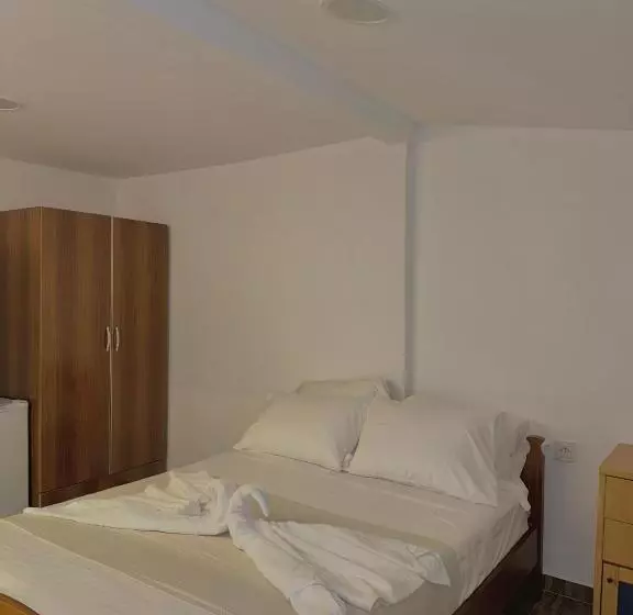 ペンション Vilabakiaj