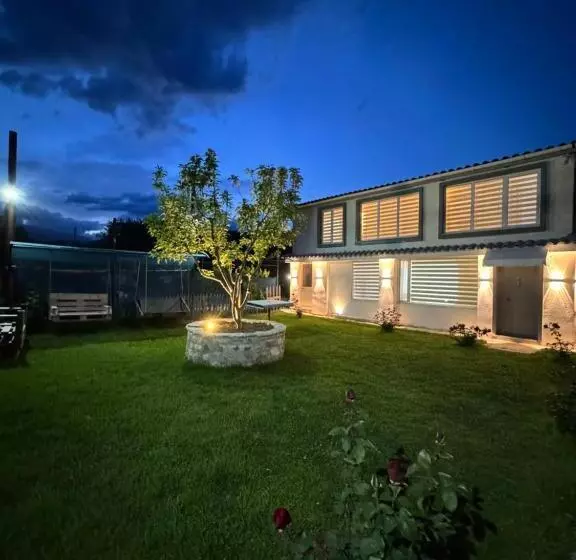 ペンション Vilabakiaj