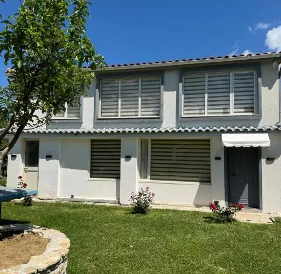 ペンション Vilabakiaj