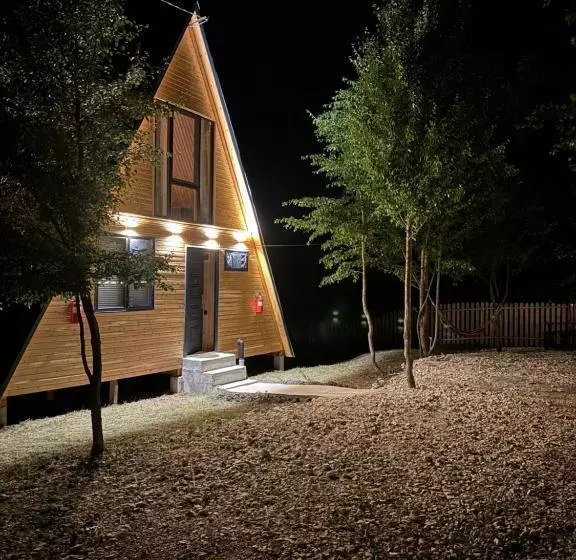 پانسیون Woodlandracha