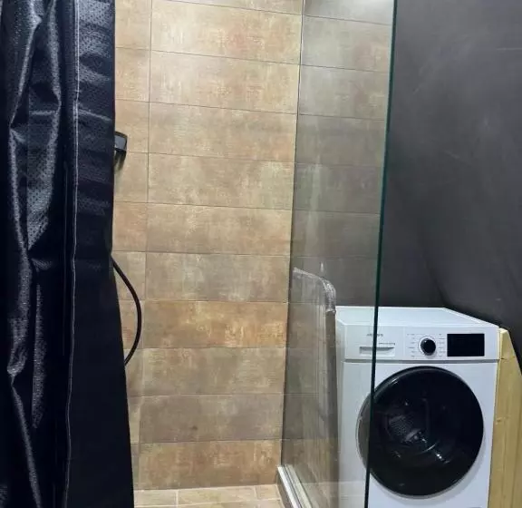 پانسیون Woodlandracha