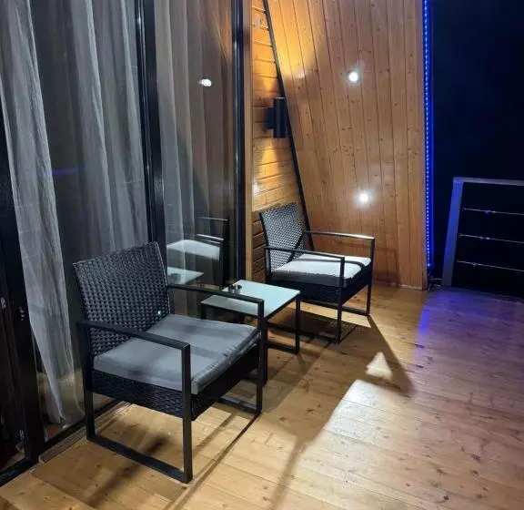 پانسیون Woodlandracha