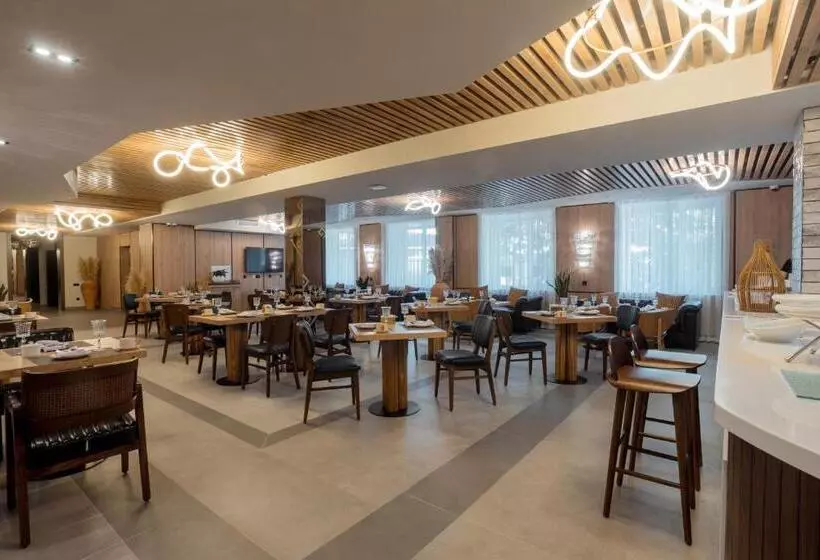 Qazaq Hotel Premium