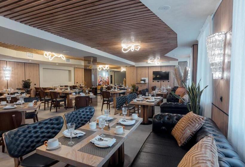 Qazaq Hotel Premium