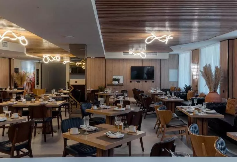 Qazaq Hotel Premium