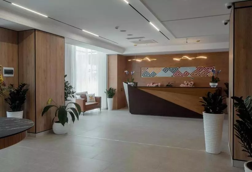 Qazaq Hotel Premium