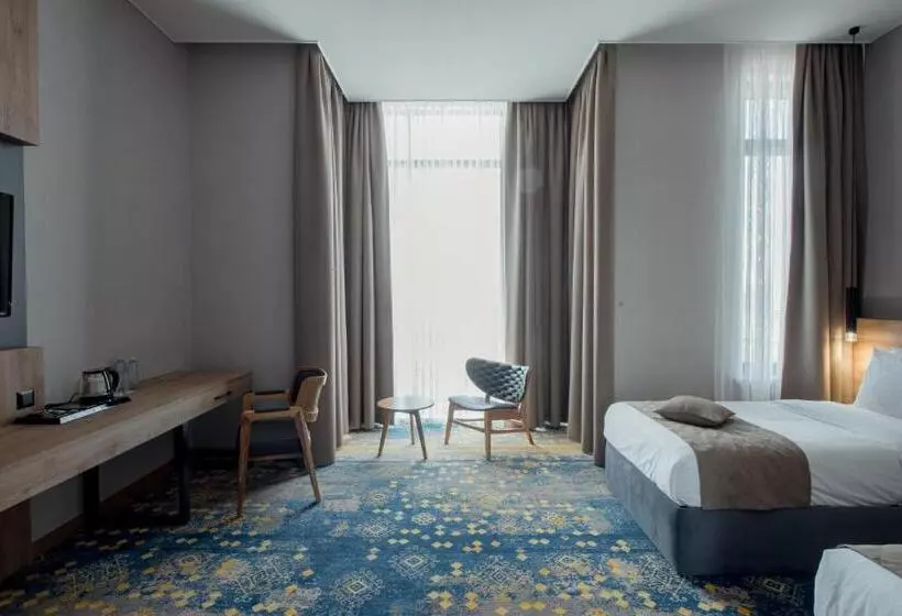 Qazaq Hotel Premium