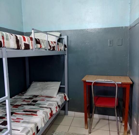 هاستل Fiori Centro