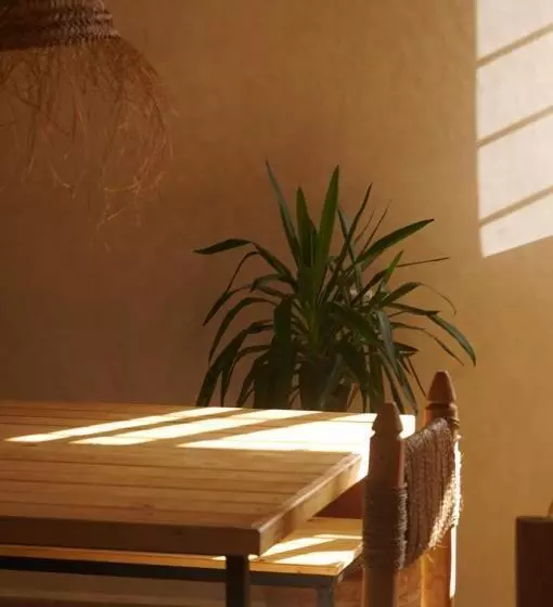 Retkeilymaja The Line Up