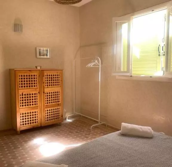 Retkeilymaja The Line Up