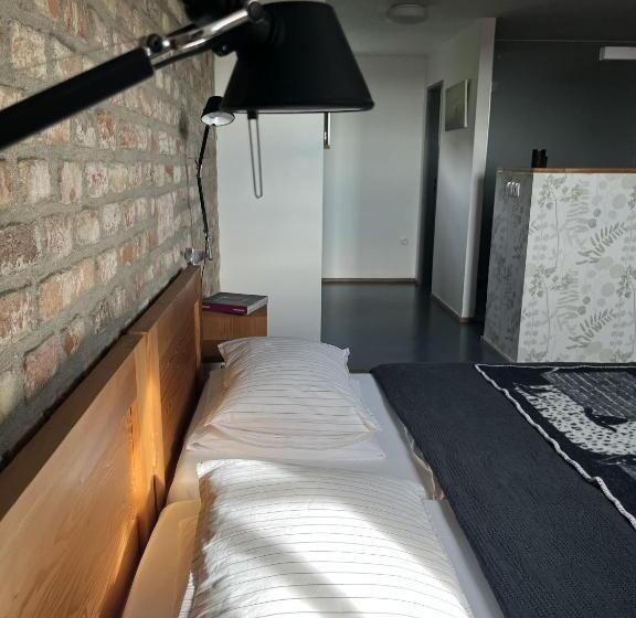 Bed and Breakfast Gala Ubytování & Sektárna