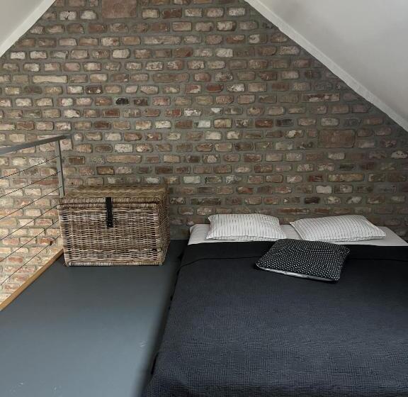 Bed and Breakfast Gala Ubytování & Sektárna