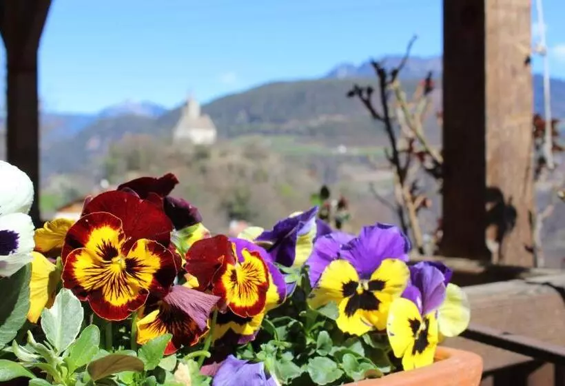 Aamiaismajoitus (B&B) Hofgut Antlas