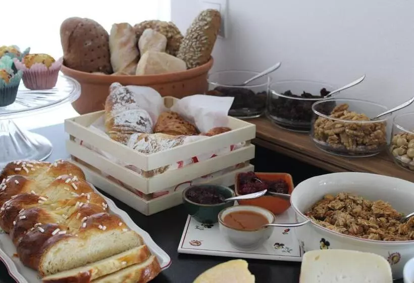 Aamiaismajoitus (B&B) Hofgut Antlas