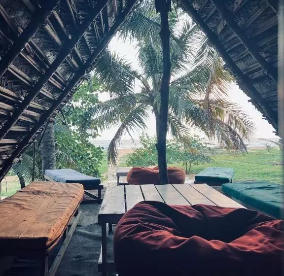 Honey Beach Hostel