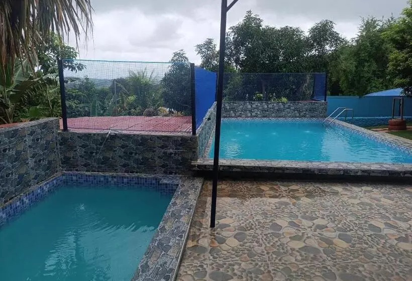 Hotelli Oasis Blue
