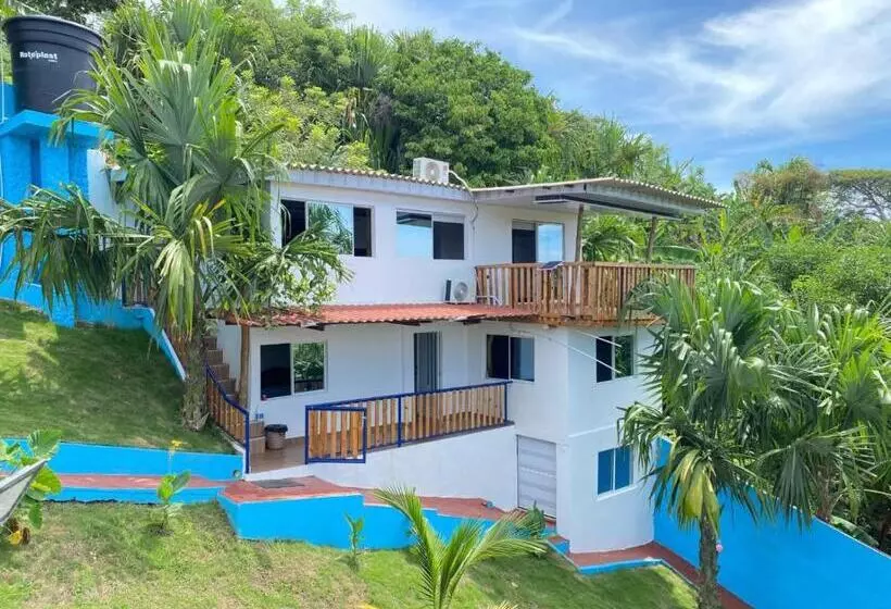 Hotelli Oasis Blue