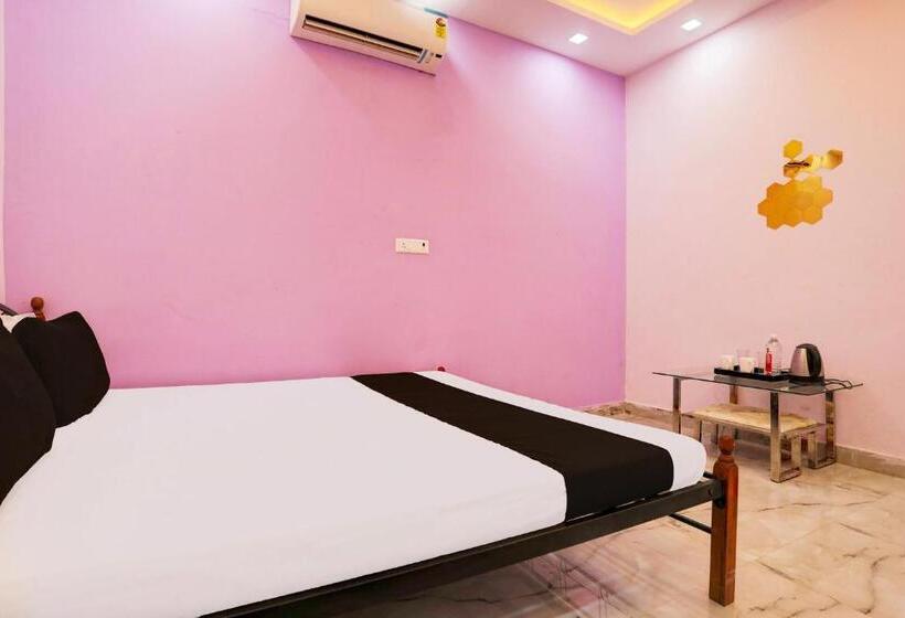 هتل O Rajendra Palace