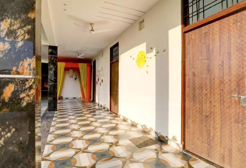 Hotelli O Rajendra Palace