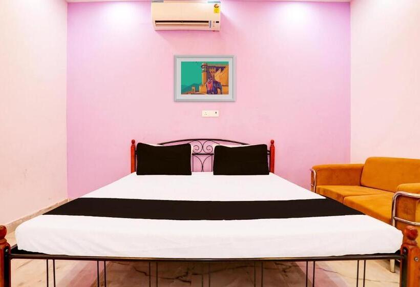 هتل O Rajendra Palace