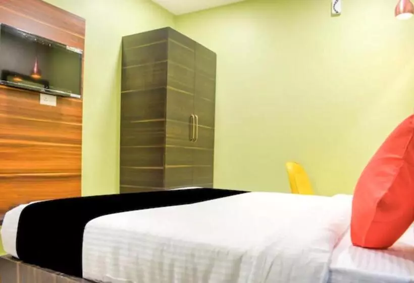 ホテル Royal Crown Puri   A Royal Stay   Fully Air Conditioned With Great Location   Best Seller