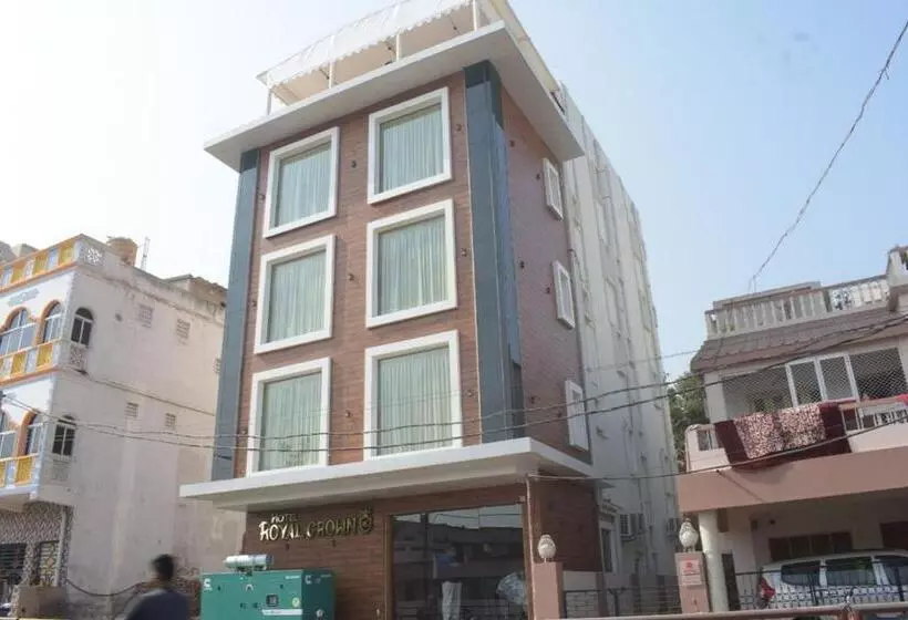 ホテル Royal Crown Puri   A Royal Stay   Fully Air Conditioned With Great Location   Best Seller