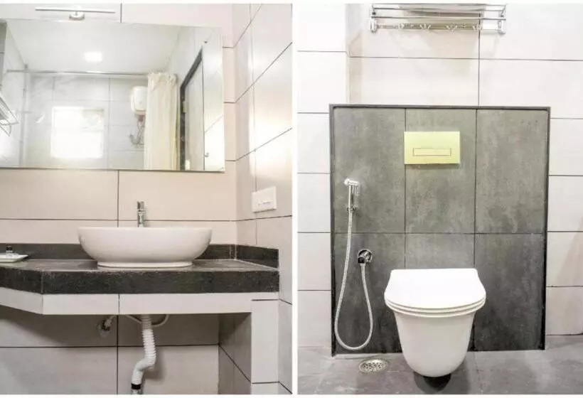 ホテル Royal Crown Puri   A Royal Stay   Fully Air Conditioned With Great Location   Best Seller