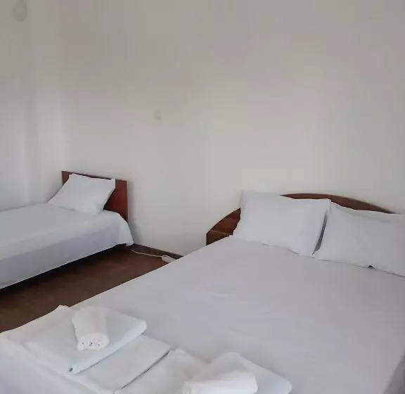 ペンション поповата къща