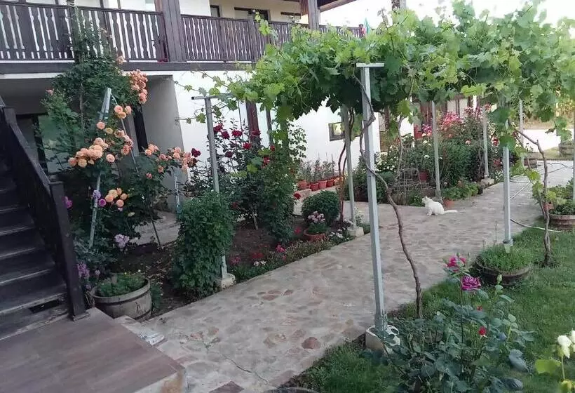 ペンション поповата къща