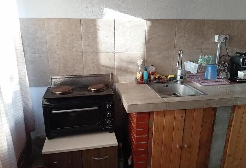 ペンション поповата къща