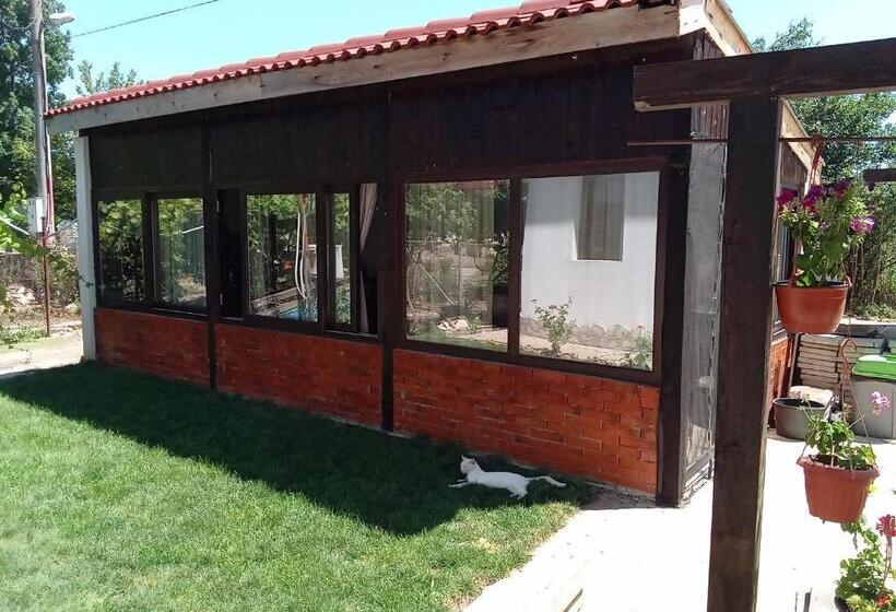 ペンション поповата къща